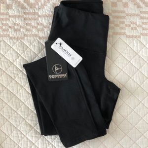 NWT fleece lined leggings